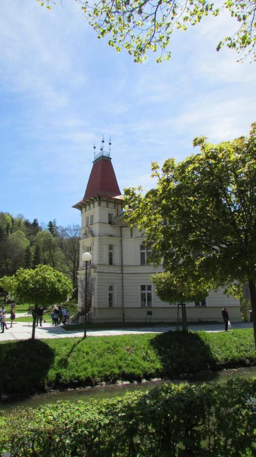 apartmány LUHA Luhačovice Esterno foto